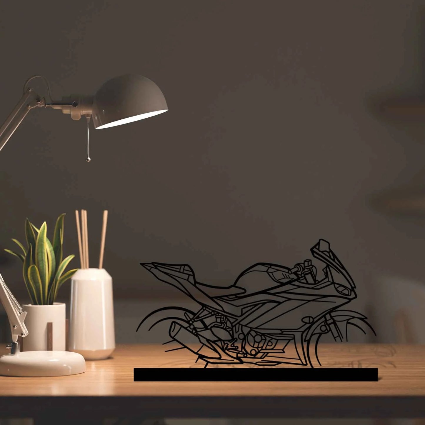 R3 Silhouette Metal Art Stand